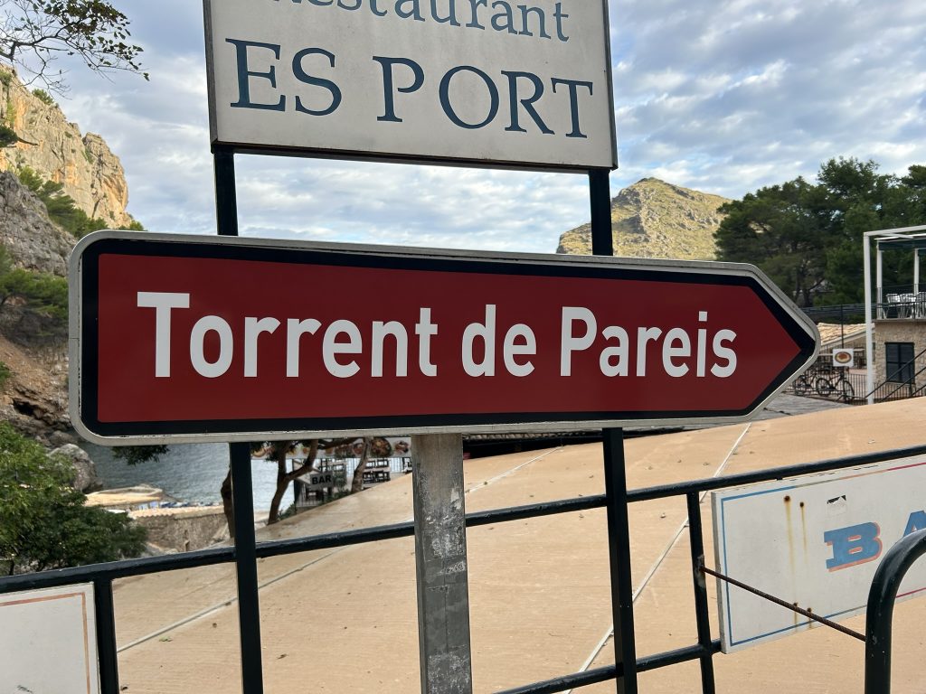 Hinweisschild zum Torrent de Pareis